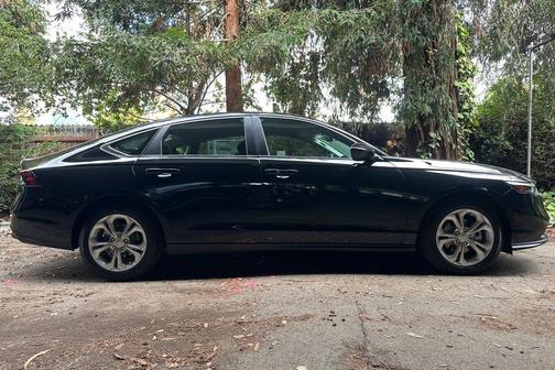 2025 Honda Accord LX 1.5T