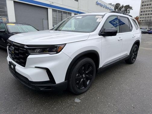 2025 Honda Pilot Black Edition