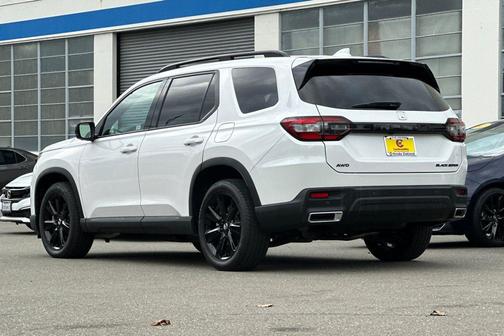 2025 Honda Pilot Black Edition