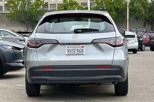Lunar Silver Metallic 2024 Honda HR-V LX