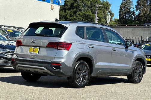 Pyrite Silver Metallic 2024 Volkswagen Taos 1.5T S