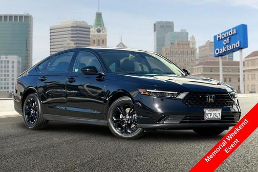Crystal Black Pearl 2025 Honda Accord SE