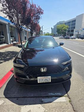 Crystal Black Pearl 2025 Honda Accord SE