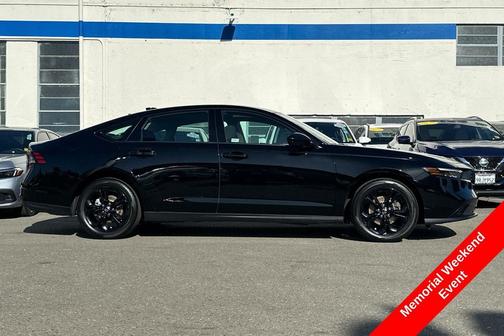 Crystal Black Pearl 2025 Honda Accord SE
