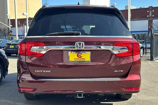 2018 Honda Odyssey Elite