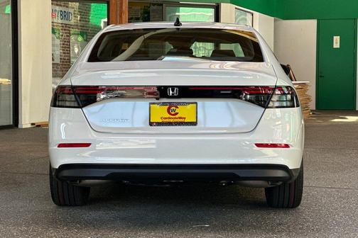 Platinum 2026 Honda Accord SE