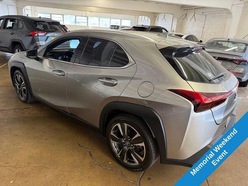 Atomic Silver 2019 Lexus UX 200 Base