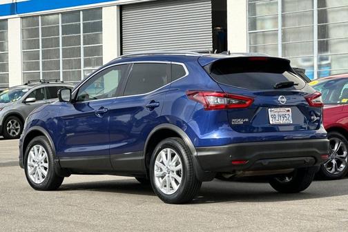 Caspian Blue Metallic 2022 Nissan Rogue Sport SV