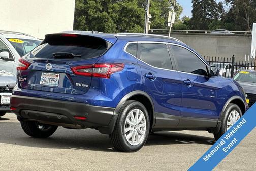 Caspian Blue Metallic 2022 Nissan Rogue Sport SV