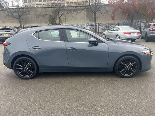 2022 Mazda Mazda3 FWD