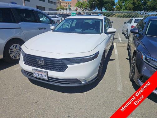 Platinum White Pearl 2023 Honda Accord EX