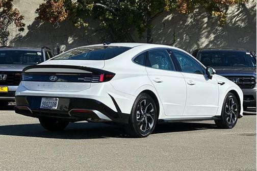 2025 Hyundai SONATA SEL