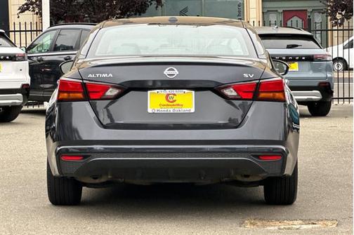 2022 Nissan Altima 2.5 SV