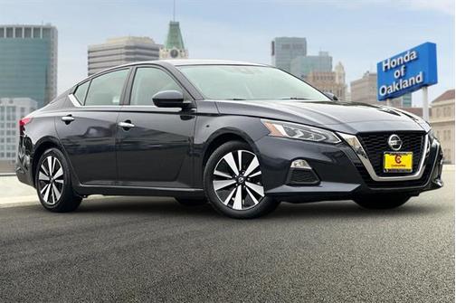 2022 Nissan Altima 2.5 SV