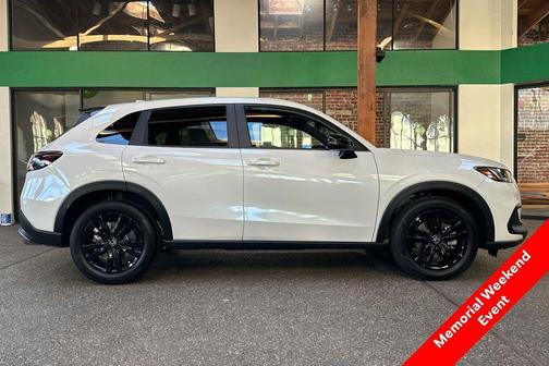 Platinum 2026 Honda HR-V AWD Sport