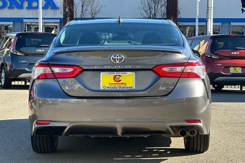 2020 Toyota Camry SE