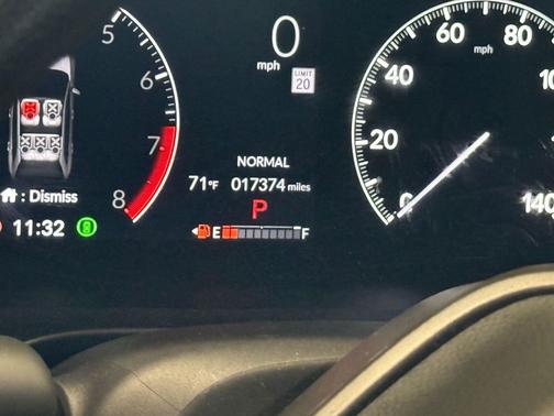 Crystal Black Pearl 2024 Honda HR-V LX