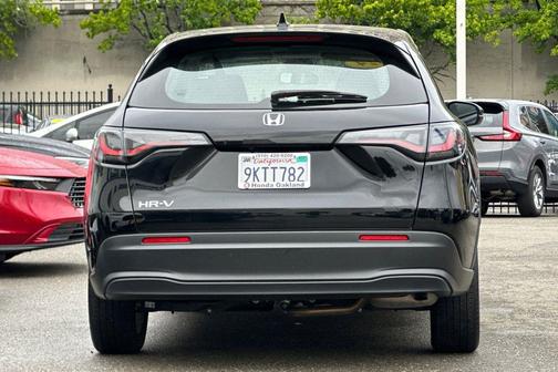 Crystal Black Pearl 2024 Honda HR-V LX