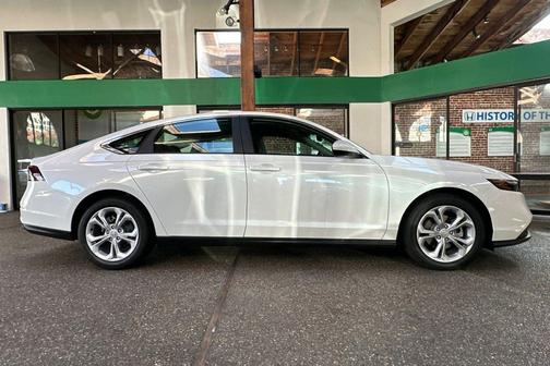 2025 Honda Accord LX 1.5T