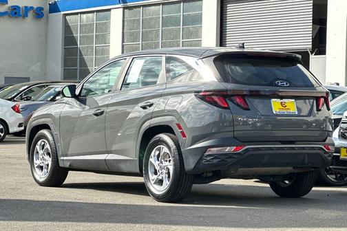 2024 Hyundai TUCSON SE