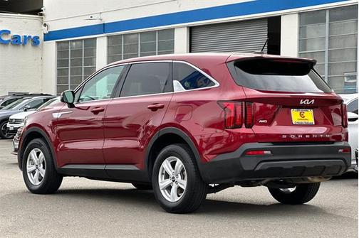 2022 Kia Sorento LX