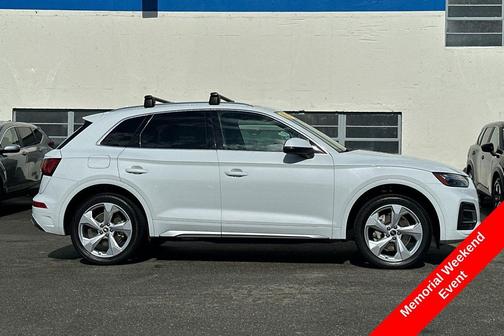 Glacier White Metallic 2021 Audi Q5 45 Premium Plus