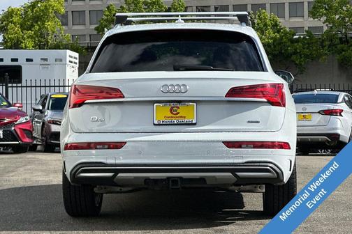 Glacier White Metallic 2021 Audi Q5 45 Premium Plus