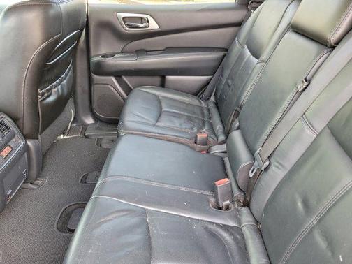 2013 Nissan Pathfinder SL