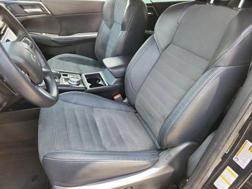 2023 Mitsubishi Outlander SE 2.5 2WD
