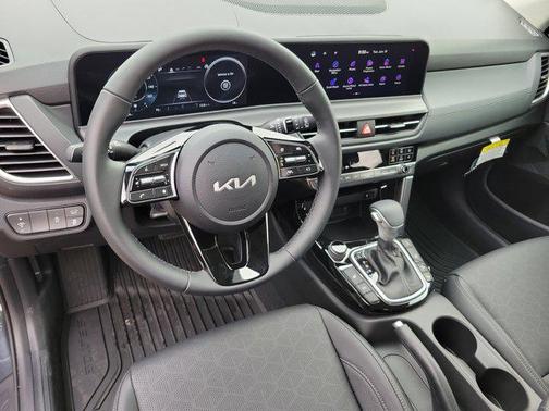 2025 Kia Seltos EX