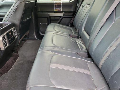 2017 Ford F-150 Platinum