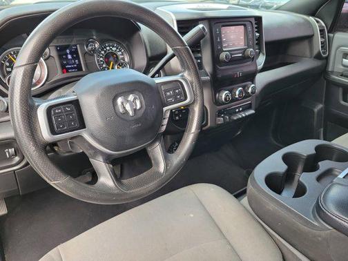 2021 RAM 2500 Big Horn Crew Cab 4x4 8' Box