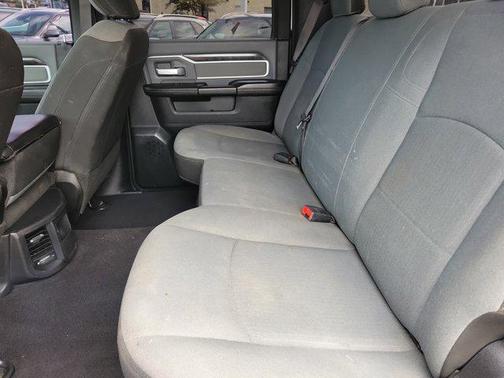 2021 RAM 2500 Big Horn Crew Cab 4x4 8' Box