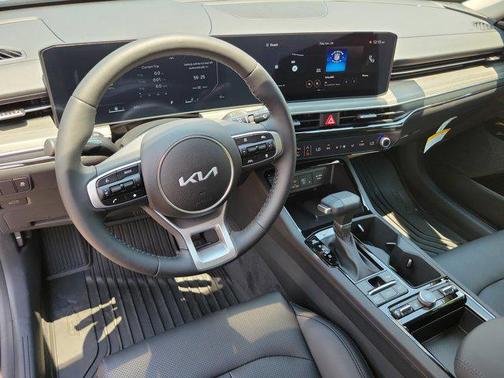 2025 Kia K5 EX