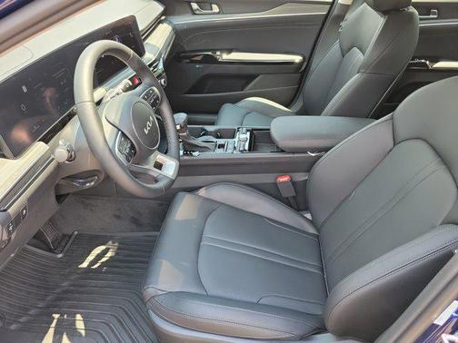 2025 Kia K5 EX