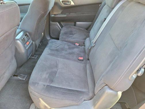 2016 Nissan Pathfinder SV