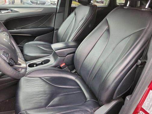 2019 Lincoln MKC Standard