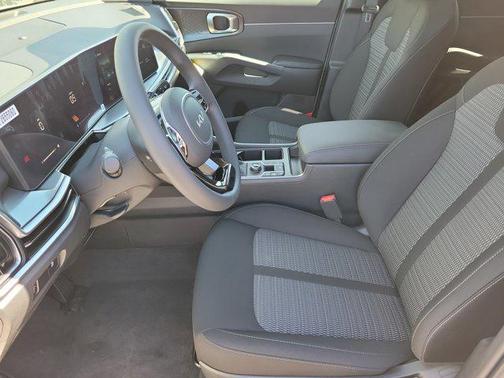 2025 Kia Sorento LX