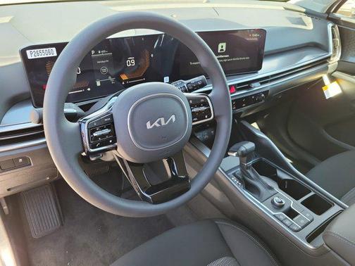 2025 Kia Sorento LX