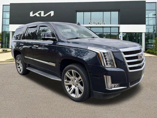 2017 Cadillac Escalade Luxury