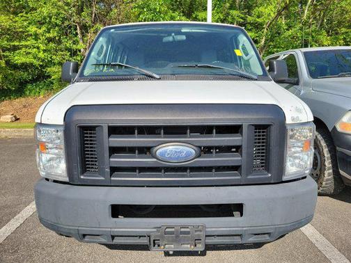 2010 Ford E350 Super Duty XLT