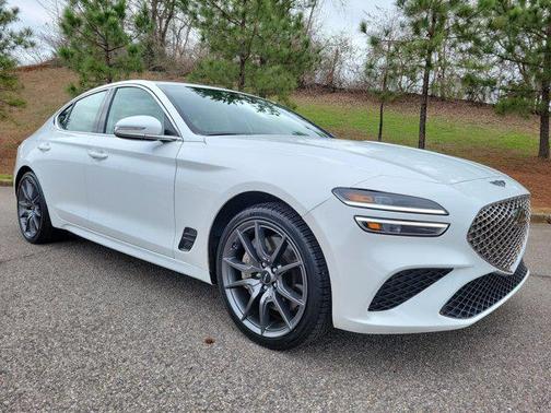 2025 Genesis G70 2.5T RWD