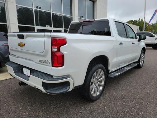 2022 Chevrolet Silverado 1500 High Country