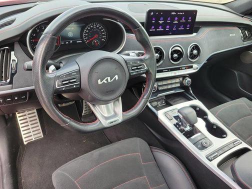 2023 Kia Stinger GT2