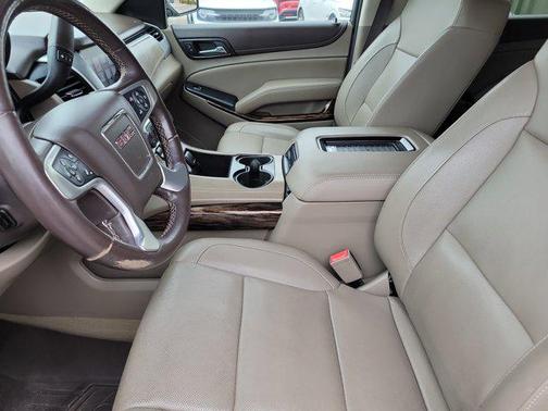 2017 GMC Yukon XL SLT