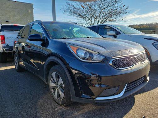 2017 Kia Niro LX
