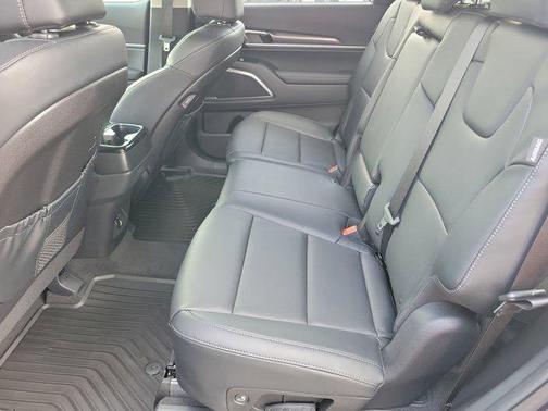 2025 Kia Telluride LX