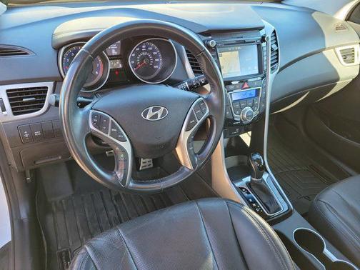 2017 Hyundai Elantra GT Base