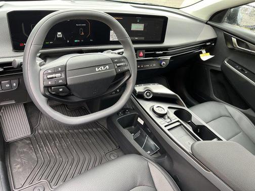 2025 Kia EV6 Wind