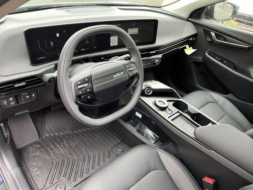 2025 Kia EV6 Wind